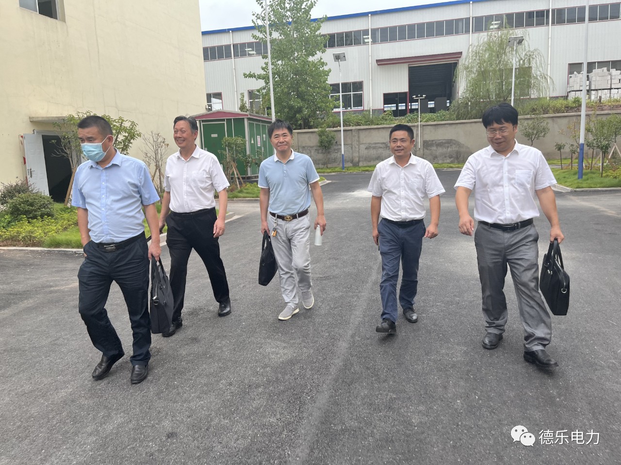 廣水市副市長(zhǎng)王定興到德樂(lè)電力調(diào)研生產(chǎn)經(jīng)營(yíng)、平臺(tái)建設(shè)及人才建設(shè)情況